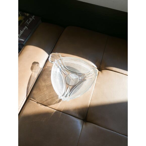 Glass Jewelry Dish - Picture 2 of 3